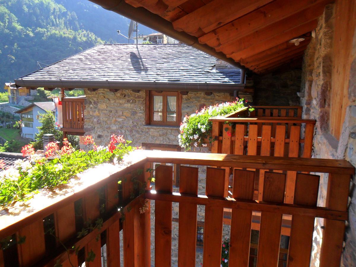 I Camuni Bed & Breakfast Capo di Ponte Bagian luar foto